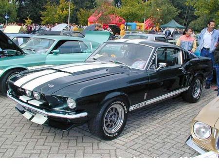 ford mustang 400 chevau
